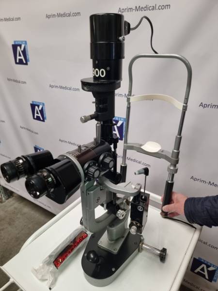 Used Haag Streit BQ 900 Slit Lamp available in Villefranche Used Haag Streit BQ 900 Slit Lamp available in Villefranche